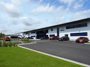 Hillbrush & Visit Hillbrush Building no NP